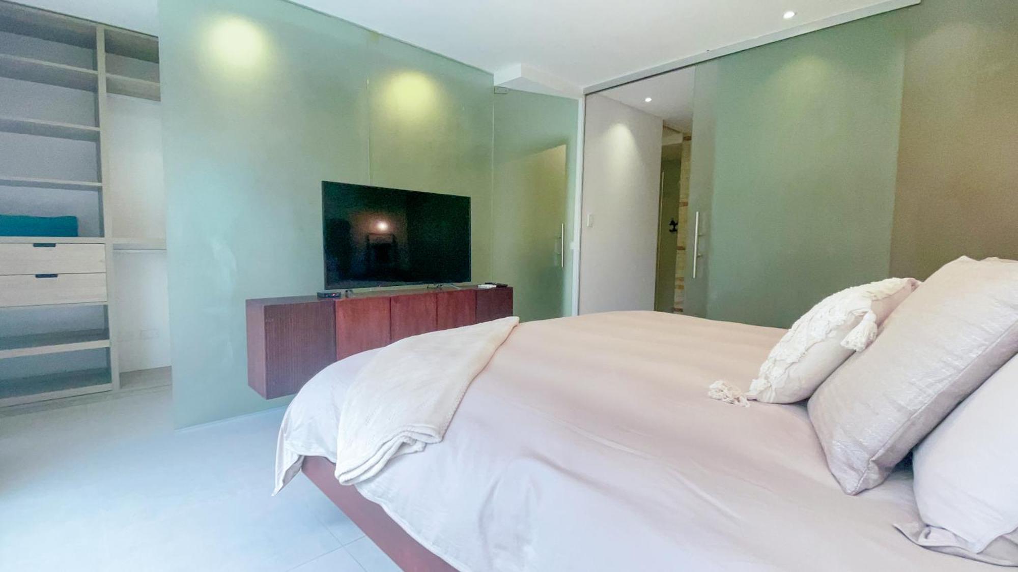 Luxurious Stay At Modern Apartment Санта-Крус-де-ла-Сьерра Экстерьер фото